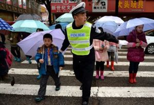 交通民警的一天