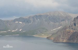 紫霞峰