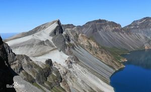 玉柱峰