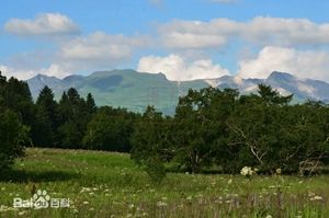 女娲暇寐长白山 