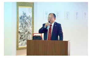 书院院长何玲青先生在开幕式上致辞 书院院长何玲青先生在开幕式上致辞