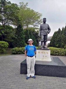 参观叶挺将军纪念园 参观叶挺将军纪念园