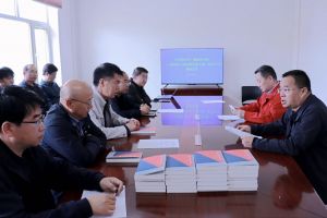 青海省创安有限公司党委副书记张涛组织赠书阅读活动 青海省创安有限公司党委副书记张涛组织赠书阅读活动