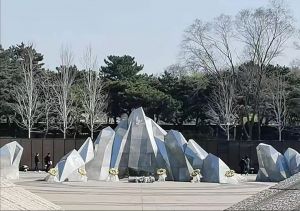 下沉式广场 下沉式广场