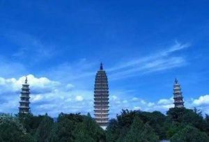 三塔寺前三座塔,塔塔塔 三塔寺前三座塔,塔塔塔