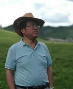何小龙