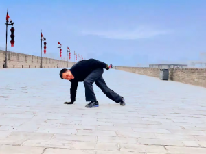 豪情登上古城墙3