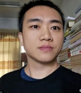 龚文平